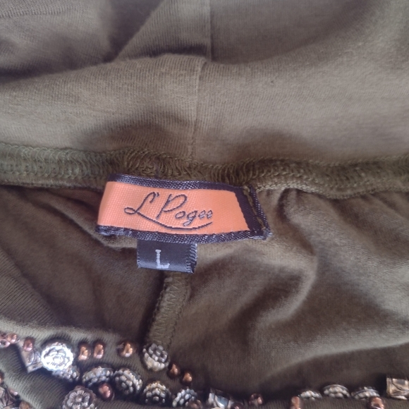 L'POGEE Women’s Size L olive green Embellished Beaded Wide Capri Pants - Picture 5 of 5